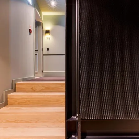 Avus M And By Da'home Apartman