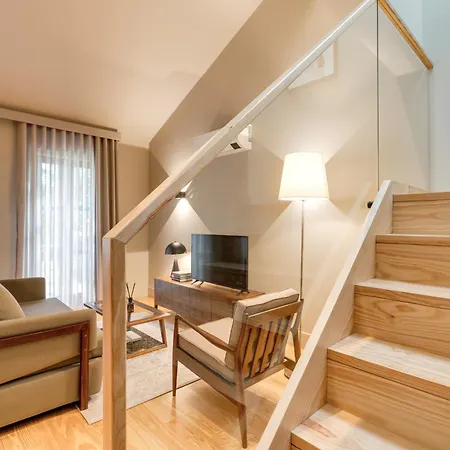 Avus M And By Da'home