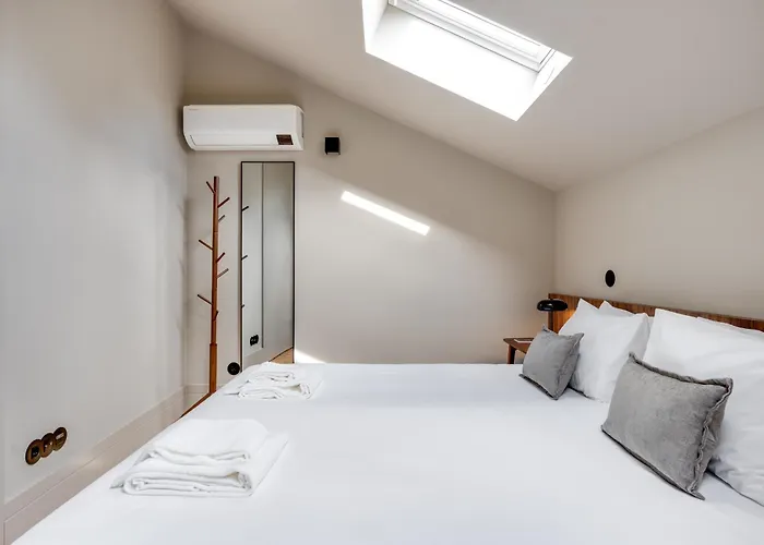 Avus M And By Da'home