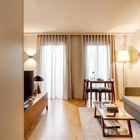 Avus M And By Da'home Apartment Porto