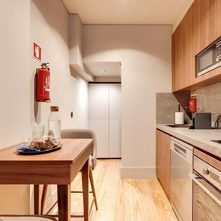 Avus M And By Da'home