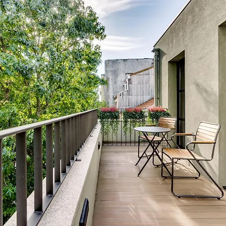 Avus M And By Da'home Apartment