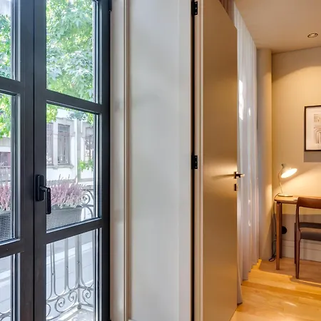 Avus M And By Da'home * Porto