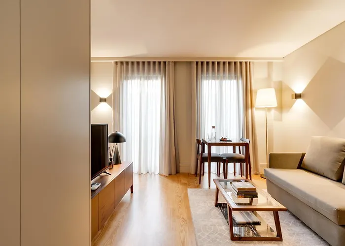 Avus M And By Da'home Apartment Porto