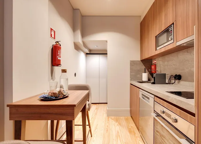 Avus M And By Da'home